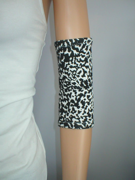 Premium patterned medium picc line covers - Black white cheetah