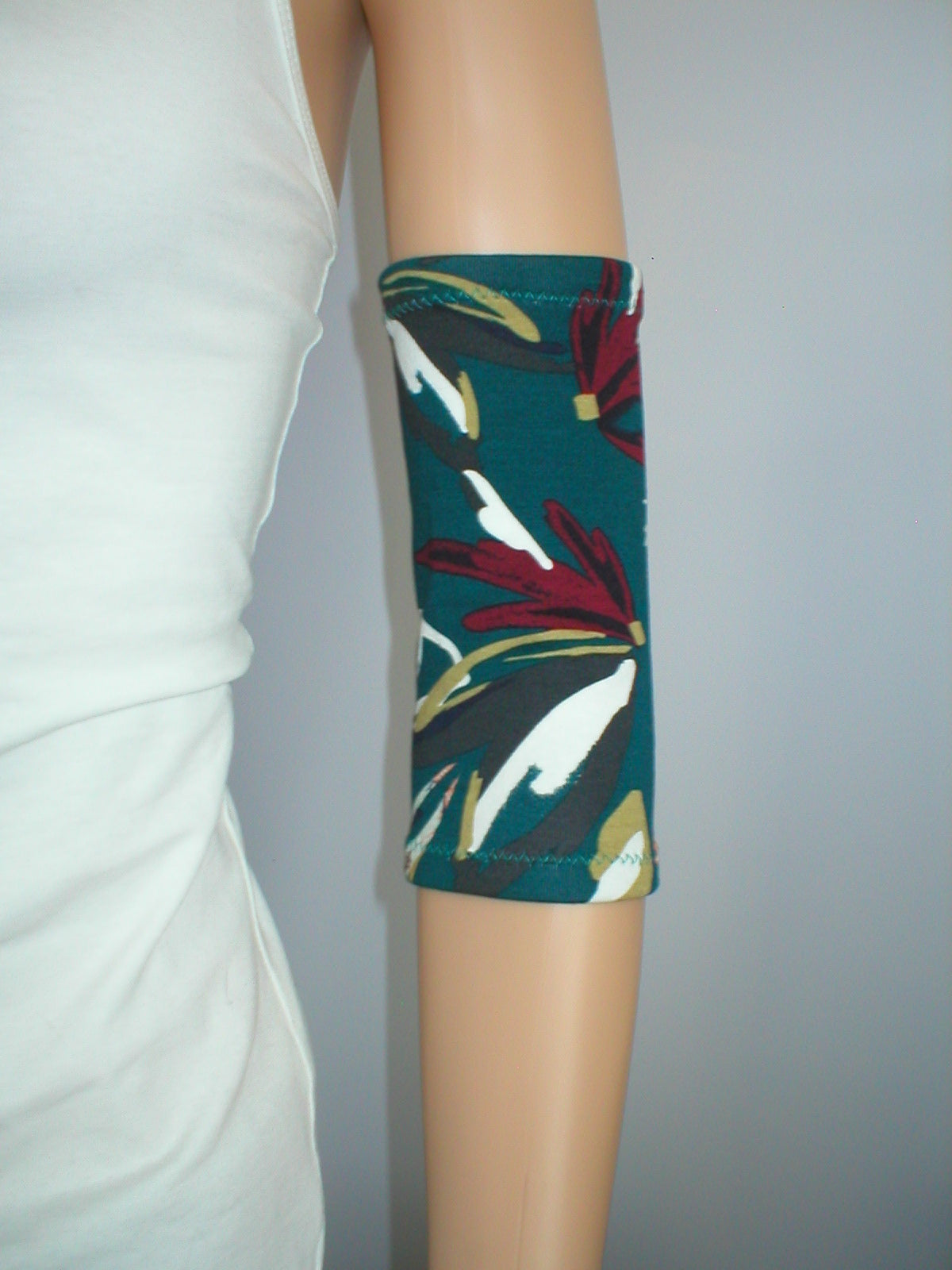 Premium patterned small picc covers - Teal lily