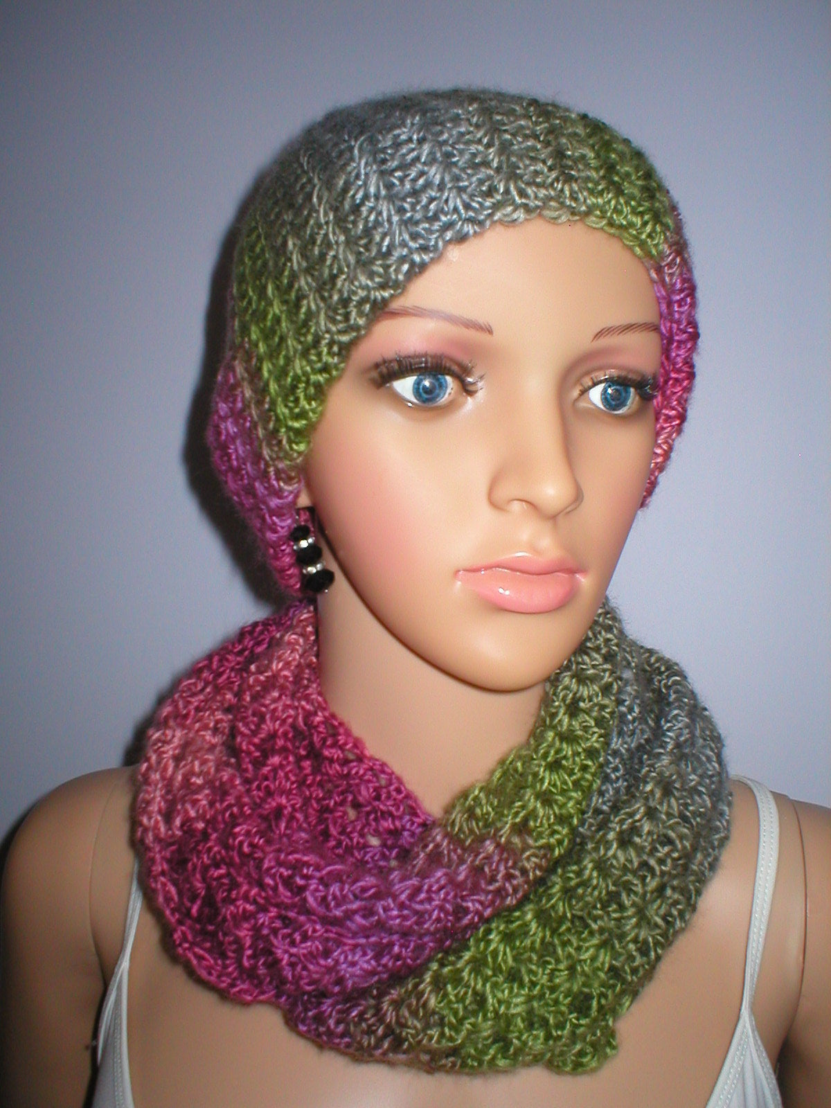 Soft sparkly hand crochet chemo beanie and infinity scarf - Dream